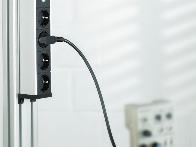 EVOline U-Dock small 3x Steckdose ohne Befestigungswinkel, silber Befestigung an Profilschiene EVOline U-Dock small 3x Steckdose ohne Befestigungswinkel, silber Befestigung an Profilschiene