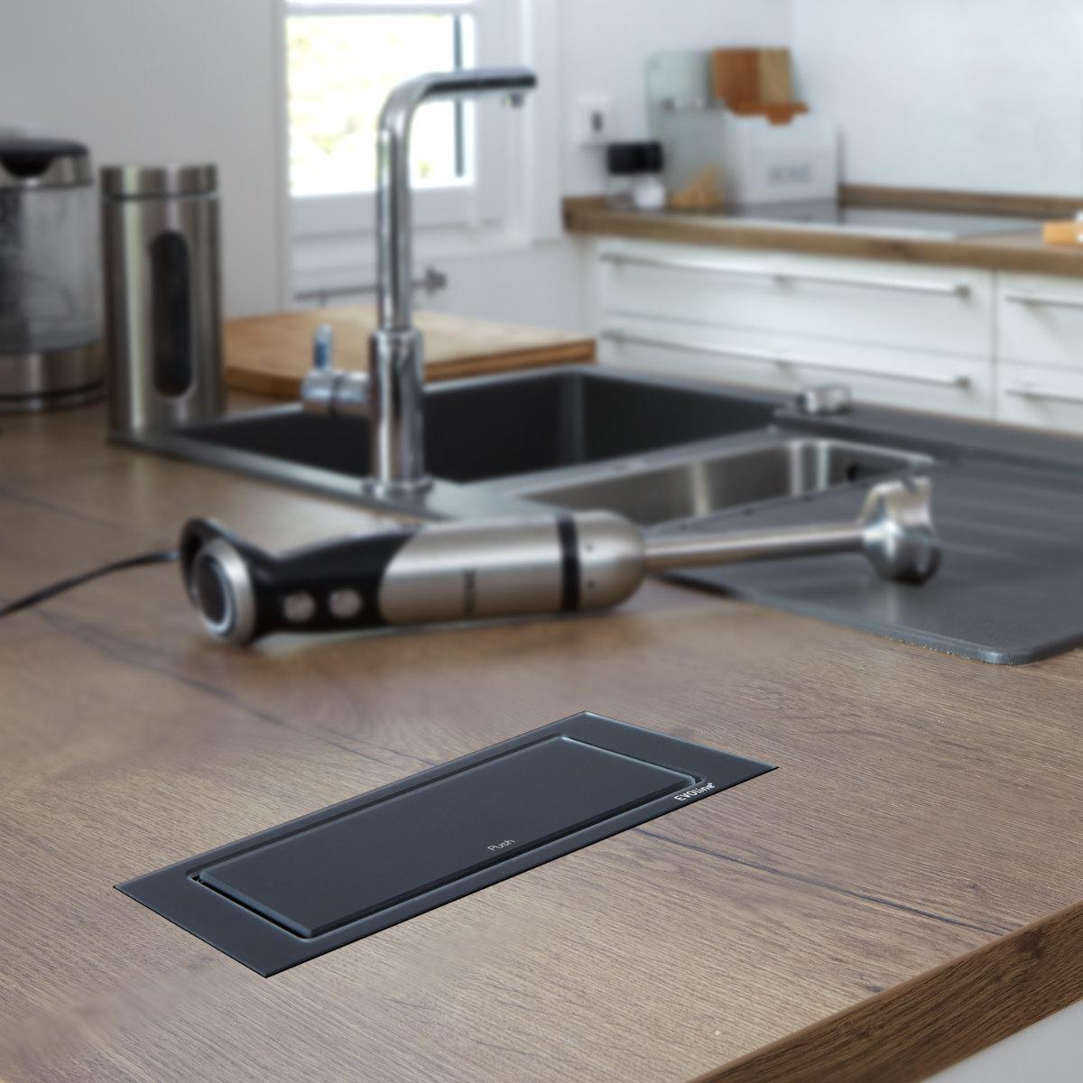 EVOLine BackFlip Cuisine 2x Steckdose mit USB-C Charger, Anwendungsbeispiel