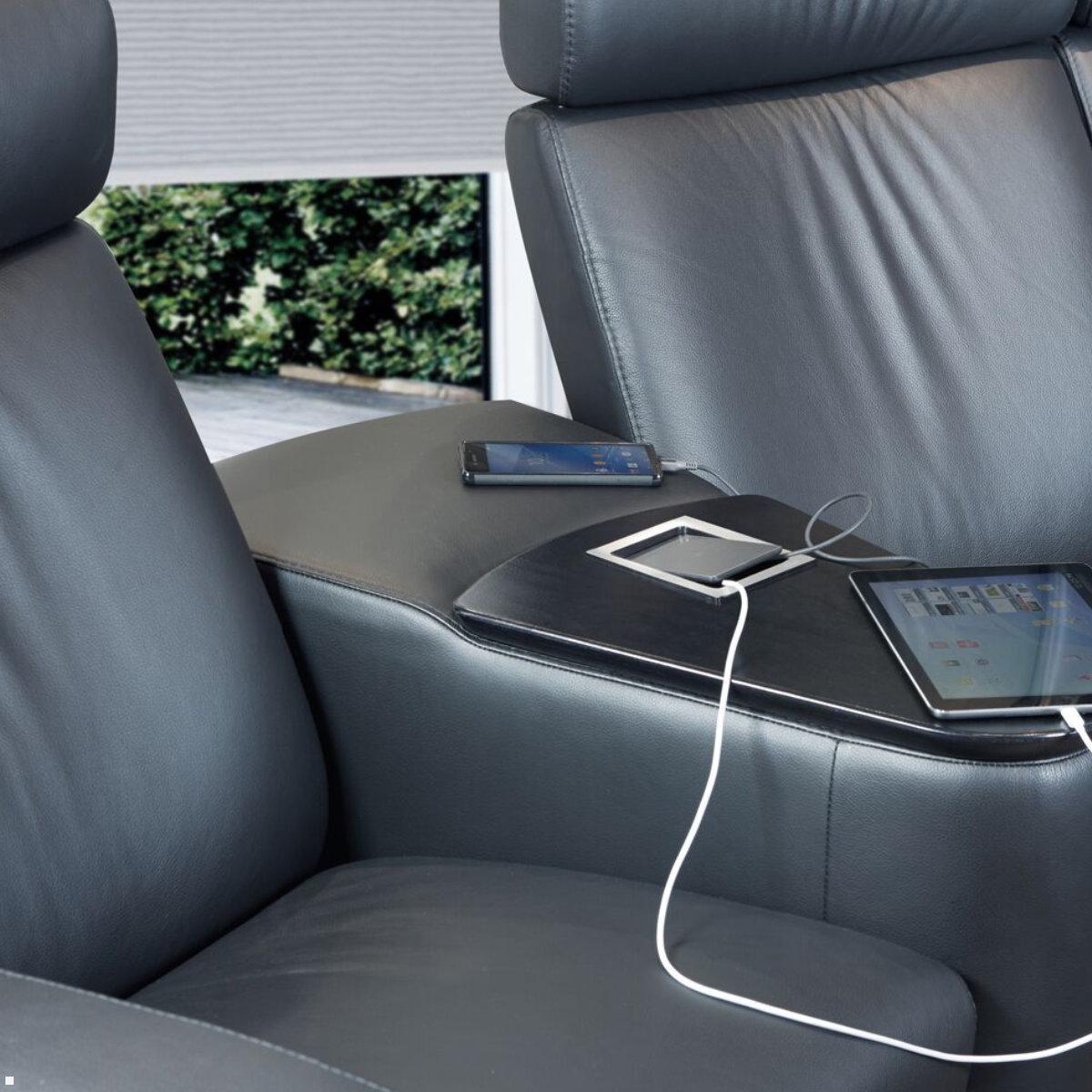 EVOline Port Push 3-fach Einbausteckdose, Einbau in Möbel EVOline Port Push 3-fach Einbausteckdose, Einbau in Möbel